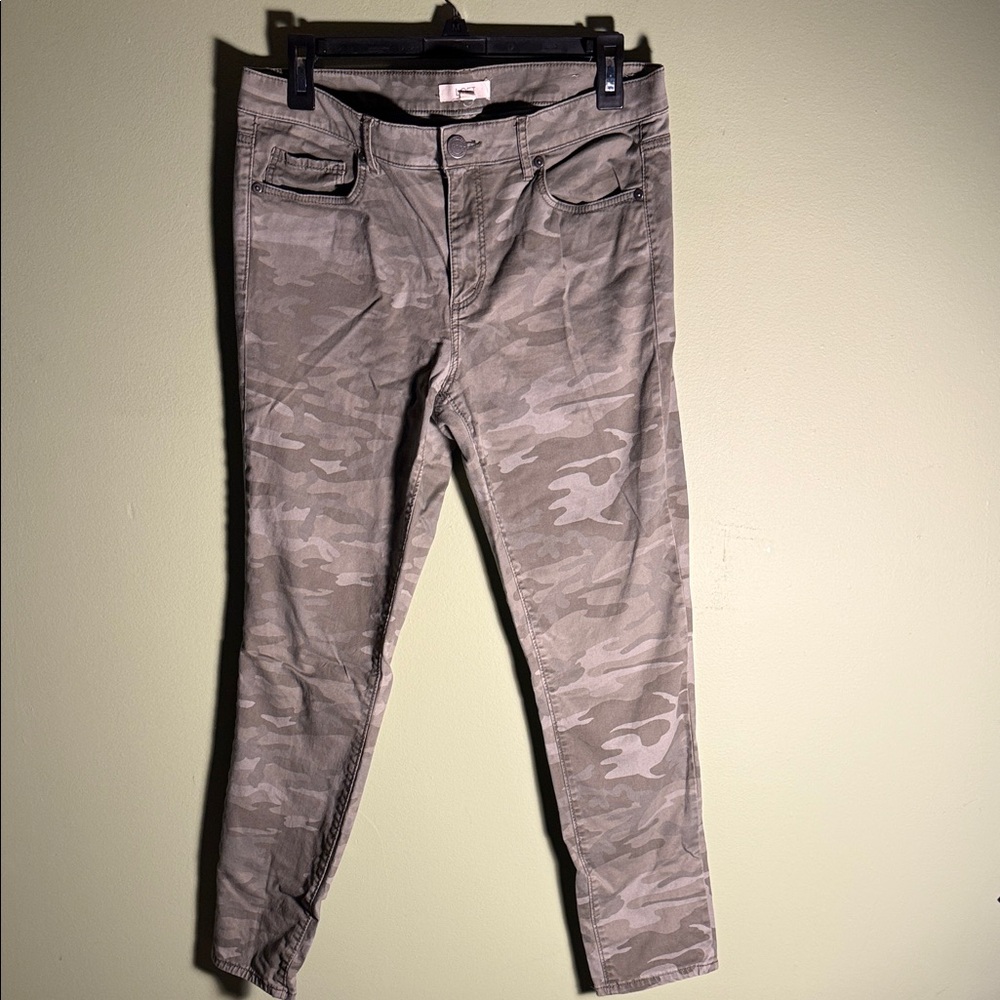 LOFT Camouflage Ankle Jeans 8